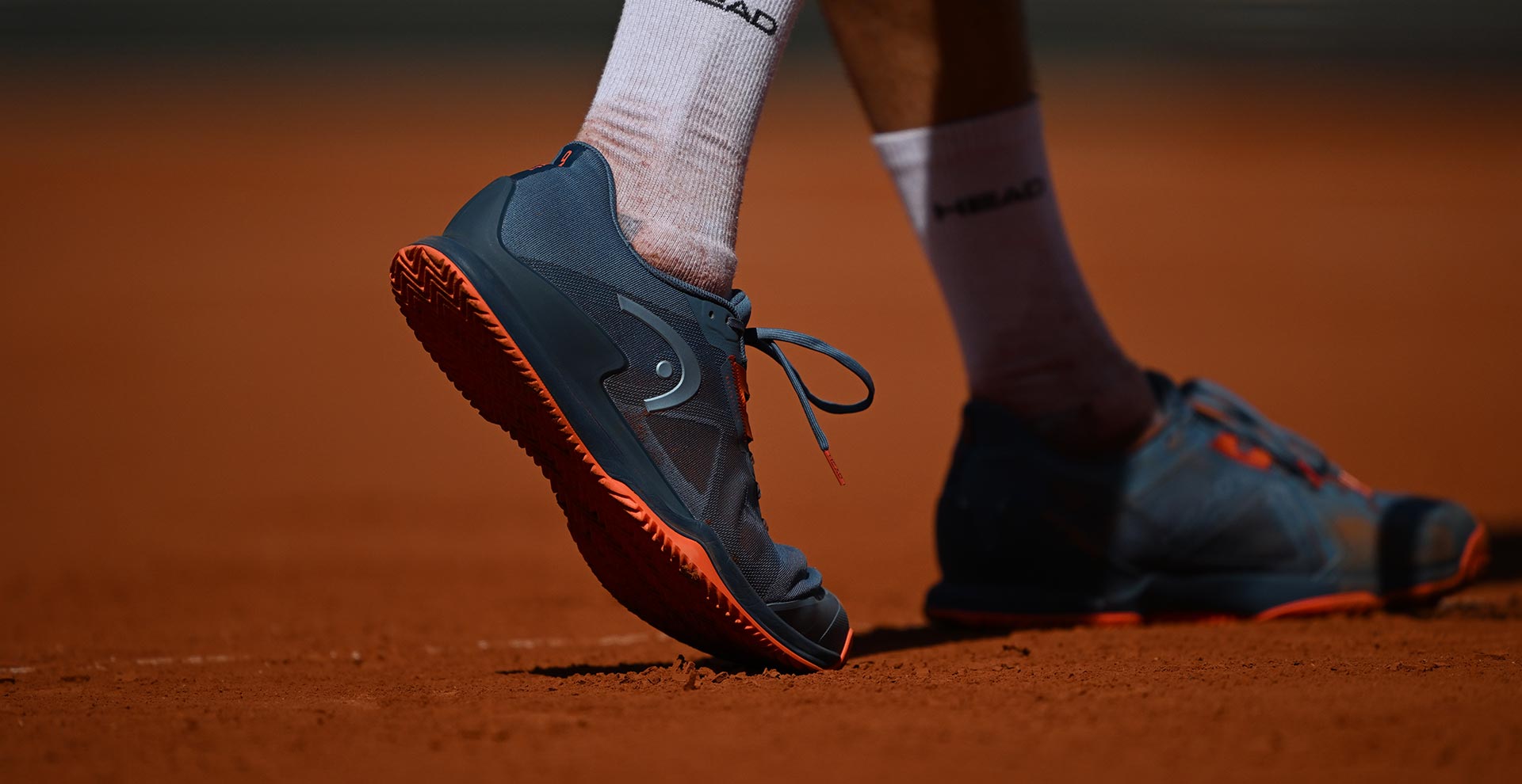 clay court tennis shoes